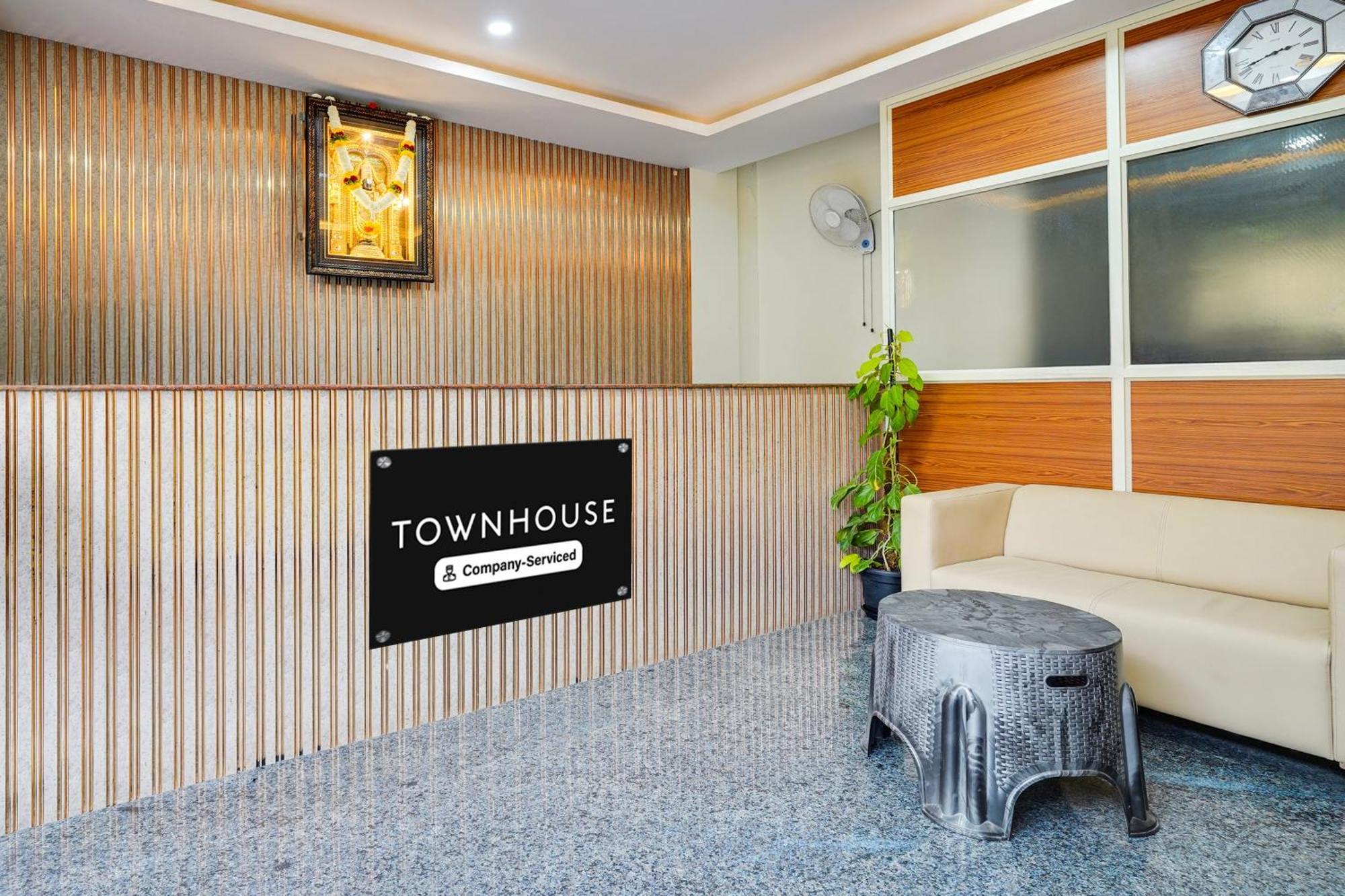 Townhouse Bidadi Formerly Royal Garuda エクステリア 写真