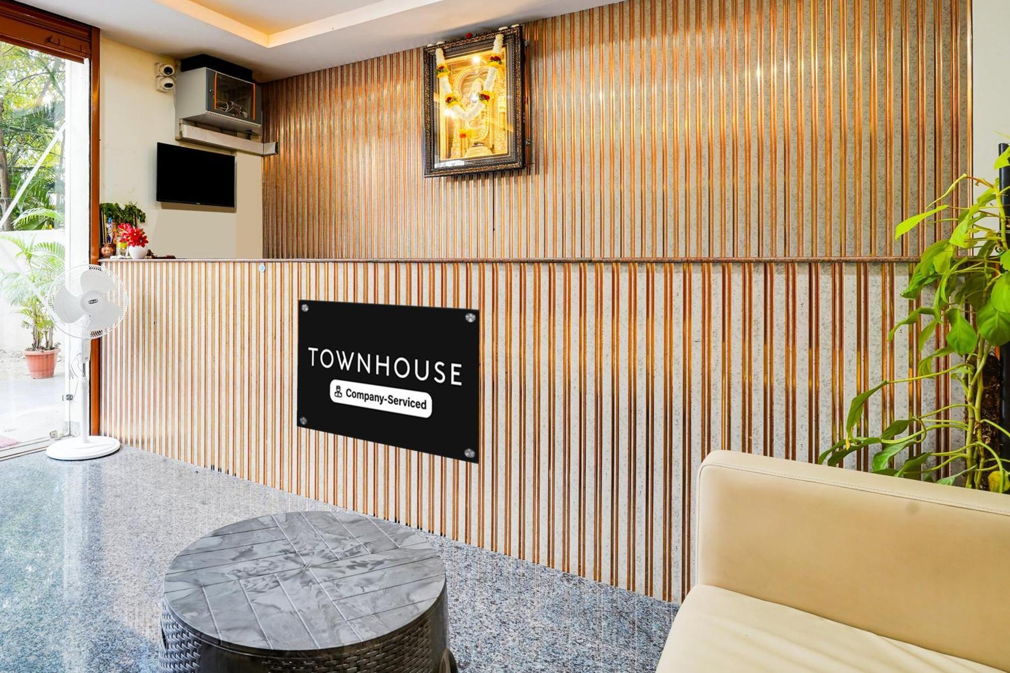 Townhouse Bidadi Formerly Royal Garuda エクステリア 写真